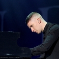 hurts_15_meraluna-2011