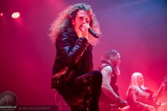 Amaranthe in der Stadthalle Offenbach am 22. Oktober 2022
