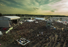 M’era Luna 2016 – Livestreams ausgewählter Konzerte Blick über das Festivalgelände vom M'era Luna 2014