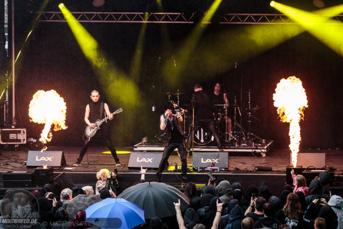 Vlad In Tears veröffentlicht neue Single „The Last To Love Me“ Fotos von Vlad in Tears auf dem Castle Rock Festival 2017 in Mülheim.
