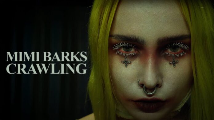Mimi Barks: Linkin Park-Cover zu „Crawling“ + Musikvideo online