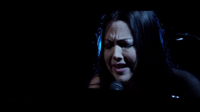 Zusammenarbeit von Amy Lee, Courtney LaPlante und Poppy
