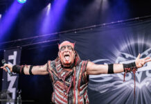 Tanzwut mit neue Album „Herz aus Stein“