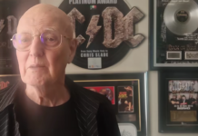 Chris Slade (ex-AC/DC) kündigt seinen Rückzug an Chris Slade (Screenshot aus dem verlinkten Video)